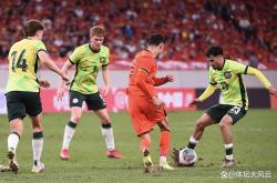 转会期亚特兰大备战全明星赛；绝杀压哨细节曝光；赛场秩序良好；赛程密集仍需轮换的简单介绍-爱游戏在线入口